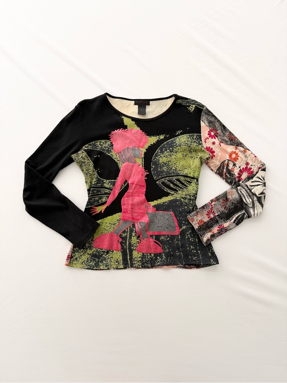 Custo Barcelona y2k lady graphic long sleeve top